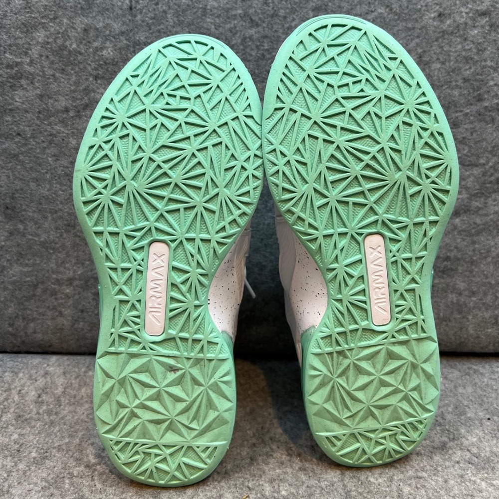 Nike White and Mint Athletic Shoes - Picture 11 of 11